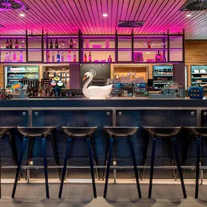 **** Szálloda Moxy Stratford Egyesült Királyság